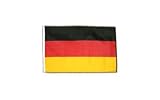 Flaggenfritze Deutschland Flagge 30x45 cm mit Hohlsaum, Deutschlandfahne wetterbeständig, Polyester, Fahne für Sport und Feierlichkeiten, Fanartikel