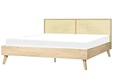 Beliani Bett Heller Holzfarbton Kopfteil Wiener Geflecht Lattenrost 180x200 cm Monpazier