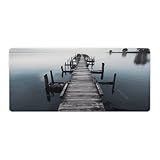 Mehrzweck-Tischmatte, Old Wood Pier Above Calm Water Bedruckter Schreibtischschutz, Computerspiel-Mauspad, geeignet für alle Arten von Tischen
