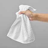 Amazon Basics – Gesichtshandtücher für Badezimmer, 100 % Baumwolle, besonders saugfähiger Waschlappen, schnelltrocknend, Handtücher für Beautysalon, 30 x 30 cm, Weiß, 24er-Pack