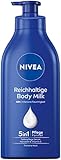 NIVEA Reichhaltige Body Milk (625 ml), für 48h Feuchtigkeitspflege, Lotion mit 5 in 1 Formel für trockene Haut mit Tiefenpflege Serum, Mandelöl und Vitamin E