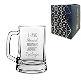 Lustiger Bierkrug mit Gravur 'I Have Mixed Drinks About Feelings', Glasstein, fasst bis zu 480 ml, Geschenk für ihn, Vatertag, Vatertag, in Geschenkbox, graviert in Großbritannien