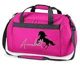 Reittasche mit Namensdruck personalisiert | Motiv aufsteigendes Pferd mit Name | Trage- und Sporttasche für Mädchen zum Reiten in vielen Farben verfügbar (pink) 54 x 28 x 25 cm