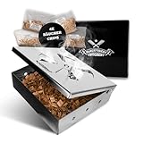 Blackforest Butchery - BBQ Räucherbox Set inkl. Räucherchips – Smokerbox aus Edelstahl – Smokergrill-Flair bei jedem Grillmodell - Maße: L 22cm x B 12,5cm x H 4cm