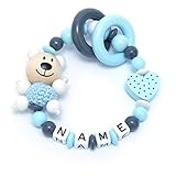 Baby Greifring personalisiert mit Namen | Jungen Babyspielzeug & Lernspielzeug als Geschenk zur Geburt, Taufe | Bär und Herz in blau