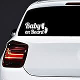 Autodomy 2 Stück Baby On Board Baby an Bord Füße Hohe Sichtbarkeit aus großer Entfernung | Baby on Board Aufkleber Auto Für alle Fahrzeugtypen | 15x7 cm (Weiß)