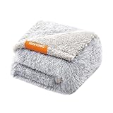 Feandrea Hundedecke, wasserdichte Decke, Langer Plüsch, für Miniaturhunde, Katzen, 73 x 63 cm, S, Sherpa-Stoff, beidseitig verwendbar, Hundesofa Schutzdecke, Ombré-Grau PPB003G01
