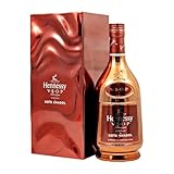 Cognac Hennessy VSOP Refik Anadol 0,7L. 40% vol. Limited Edition!