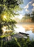 STYLER Glasbild Idyll 50 x 70 cm I Naturmotiv See Steg Sonnenlicht Wald I Modernes Wandbild auf Glas I Hochglanz Wanddeko Wohnzimmer Schlafzimmer