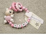 Baby Greifring personalisiert mit Namen | Mädchen Babyspielzeug & Lernspielzeug als Geschenk zur Geburt, Taufe | Bär und Herz in weiss