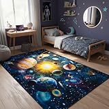TAPISO Cosmo Game Teppich Kinderzimmer Planeten | Kinderteppich Spielteppich Kinder Bunter Lernteppich Weltraum | Kurzflor, rutschfest, Pflegeleicht, Pädagogisch Dekorativ 80 x 150 cm