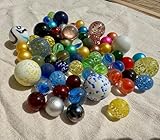 FAIRY TAIL & GLITZER FEE 60 Glasmurmeln Set – 50x 16mm + 10x 25mm – Bunte Glaskugeln Mix für Murmelspiel, Deko, Basteln, Kugelbahn, Pflanzendeko, Glasmurmel-Set Kinder & Erwachsene