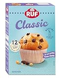 RUF Classic Muffins Backmischung, helle American Style Muffins mit Schoko-Chunks, einfache Zubereitung, 12 Muffin-Förmchen inklusive