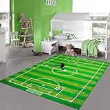 Traum Kinderteppich Spielteppich Kinderzimmerteppich Fußballteppich in Grün, Größe 200x290 cm